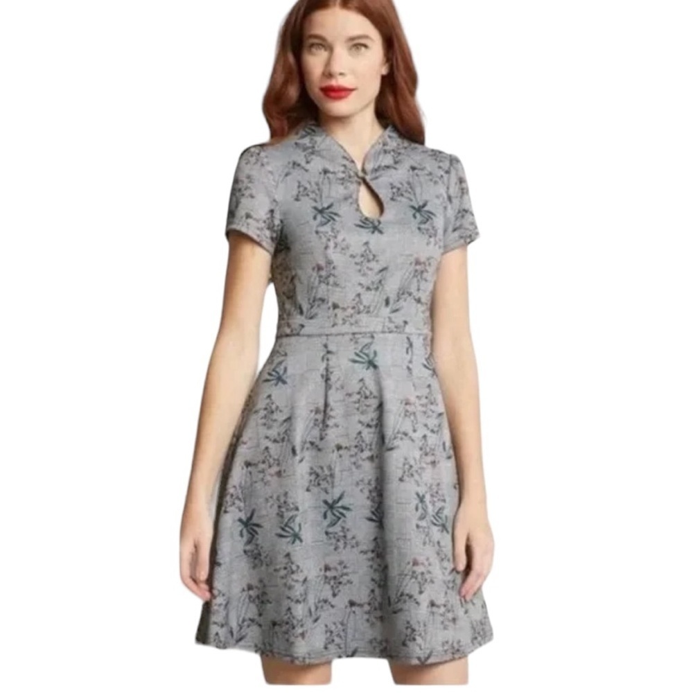 Modcloth High Society Houndstooth Floral High Neck Skater Dress - Size Medium